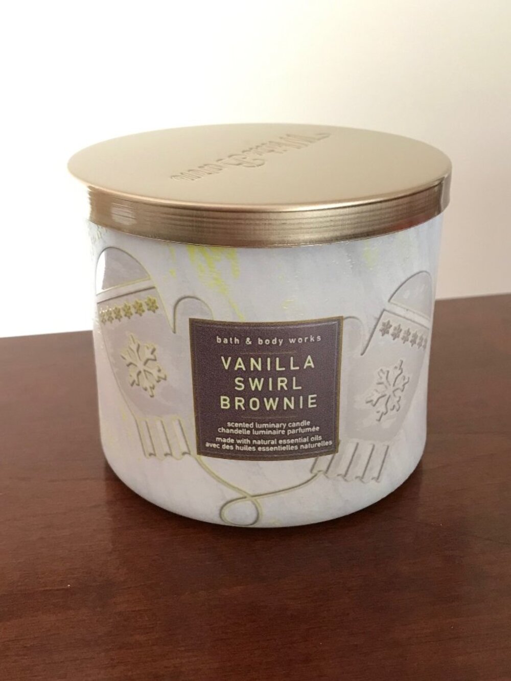 Bath & Body Works Vanilla Swirl Brownie 3-Wick Candle